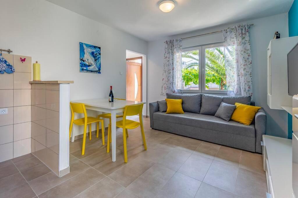 Apartment Newly Renovated With Terrace Medulin